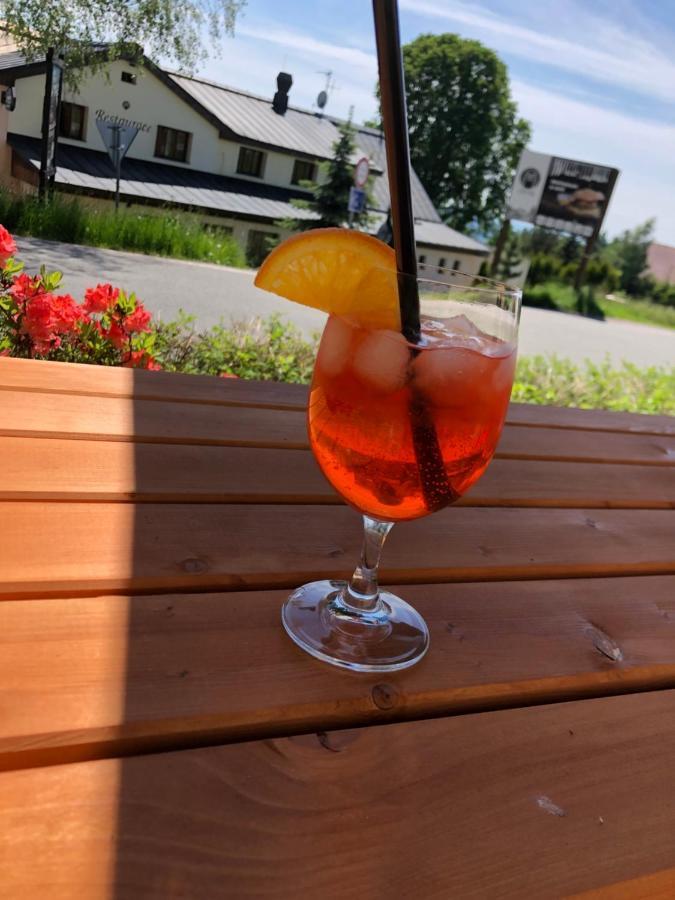 Restaurace A Penzion Maja بينيكو المظهر الخارجي الصورة