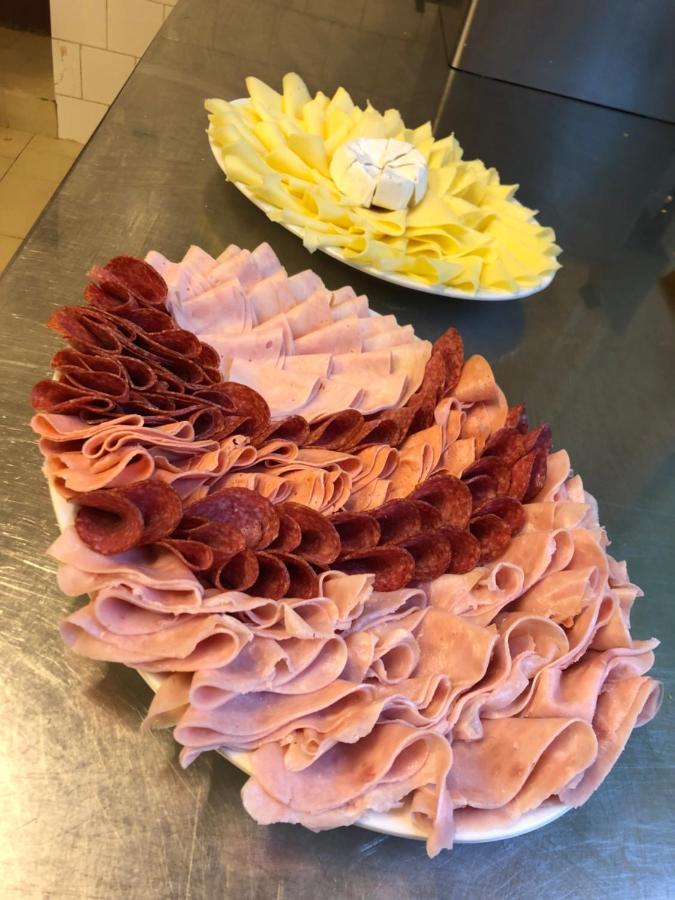 Restaurace A Penzion Maja بينيكو المظهر الخارجي الصورة